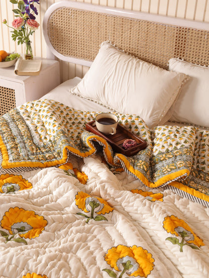 The Amber Marigold Quilt