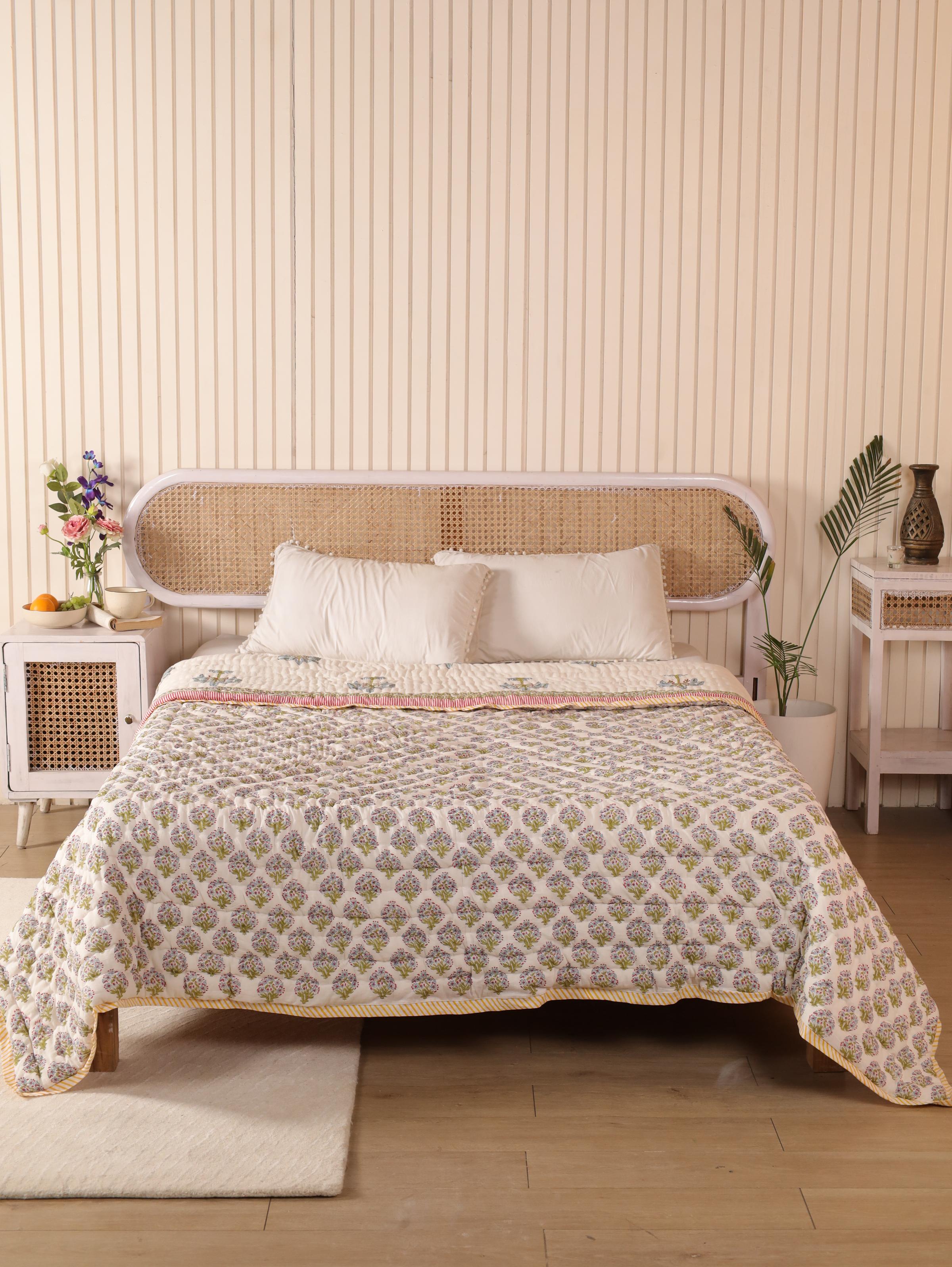 The Palm Oasis Quilt