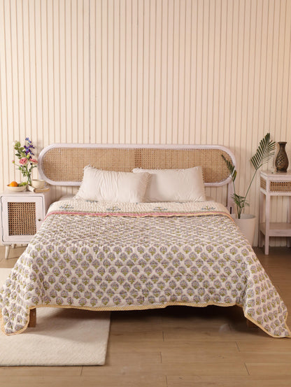 The Palm Oasis Quilt