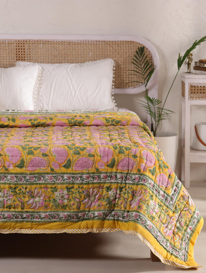 The Amer Sunrise Quilt